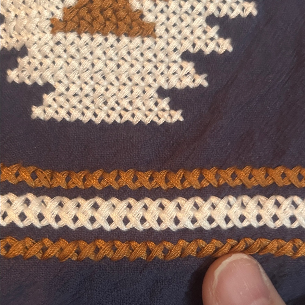 Bohemian Embroidered Women's Top - Navy and Cream with snap closure and two ties - Picture 5 of 10